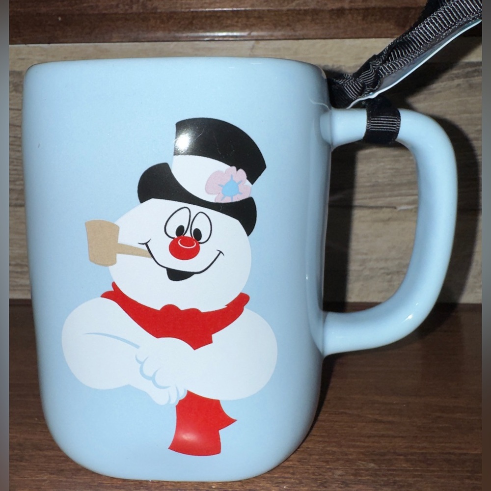 Cute 🥰 Frosty The Snowman ☃️ “FROSTY“ Baby Blue Double-sided Mug by RAE DUNN